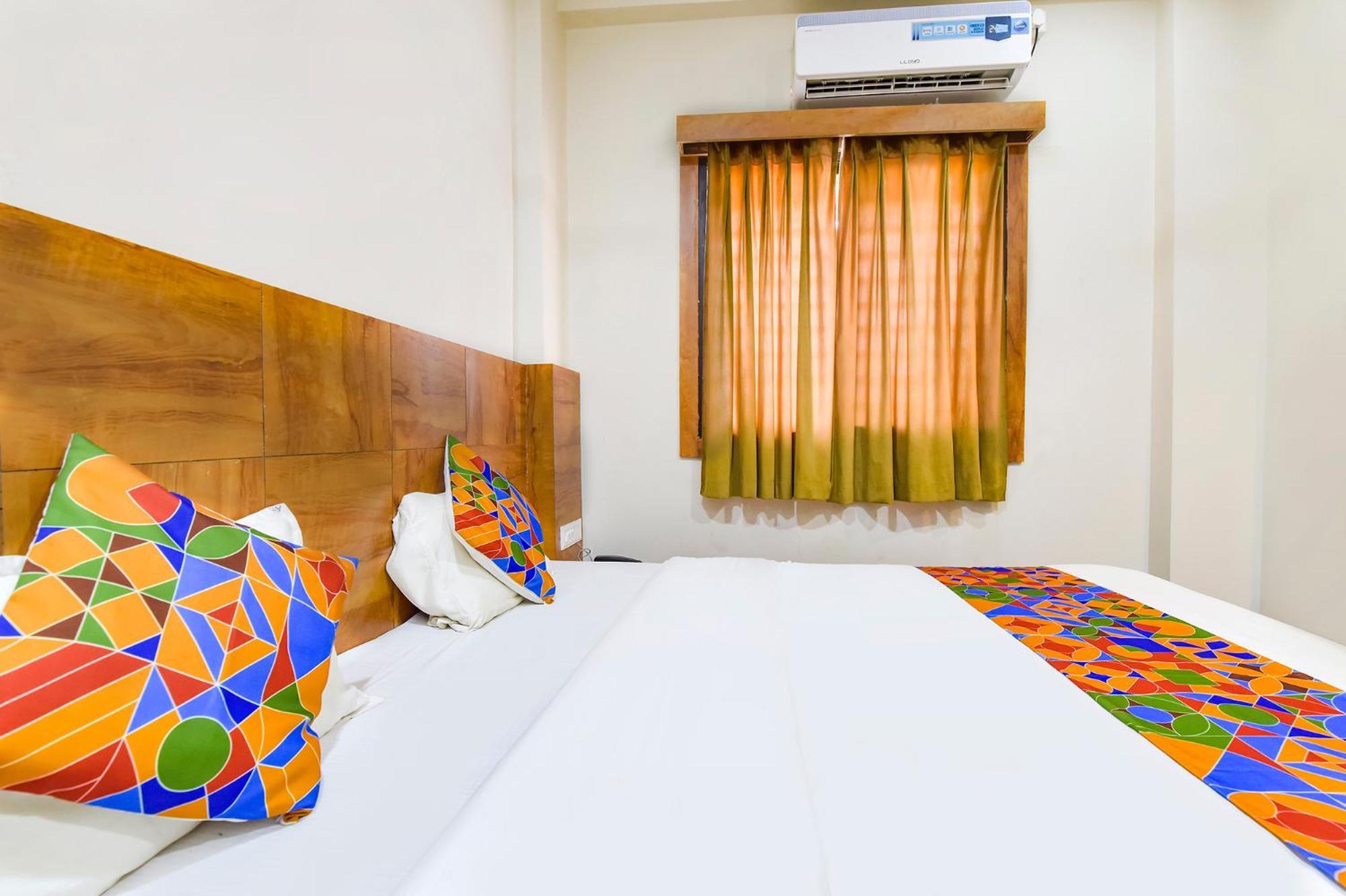 Fabexpress Nishesh Tower Hotel อุจเจน ภายนอก รูปภาพ